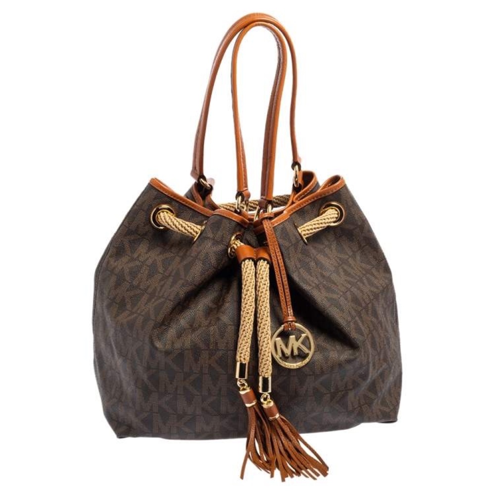 MICHAEL Michael Kors Marina drawstring bucket shoulder bag (PERFECT CONDITION!)